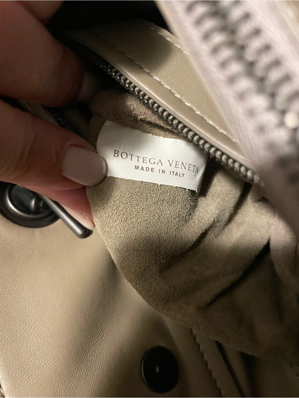 Bottega Veneta Taupe and Black Intrecciato Shoulder Tote - Picture 6 of 7